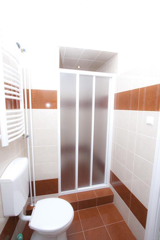Andrassy Apartment With Inside Parking بودابست الغرفة الصورة
